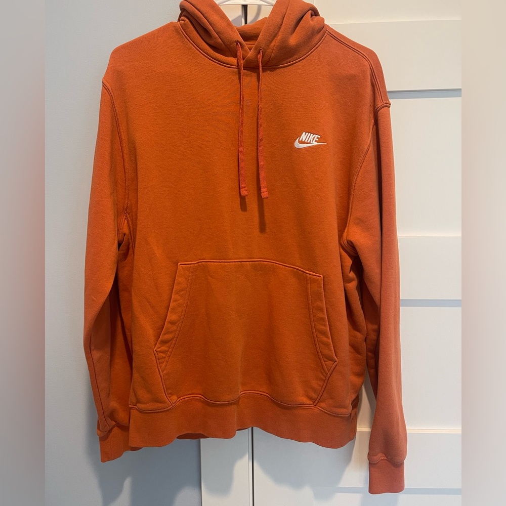 Woman’s Nike Sweatshirt